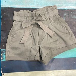 Hollister Ultra High-Rise Shorts. S